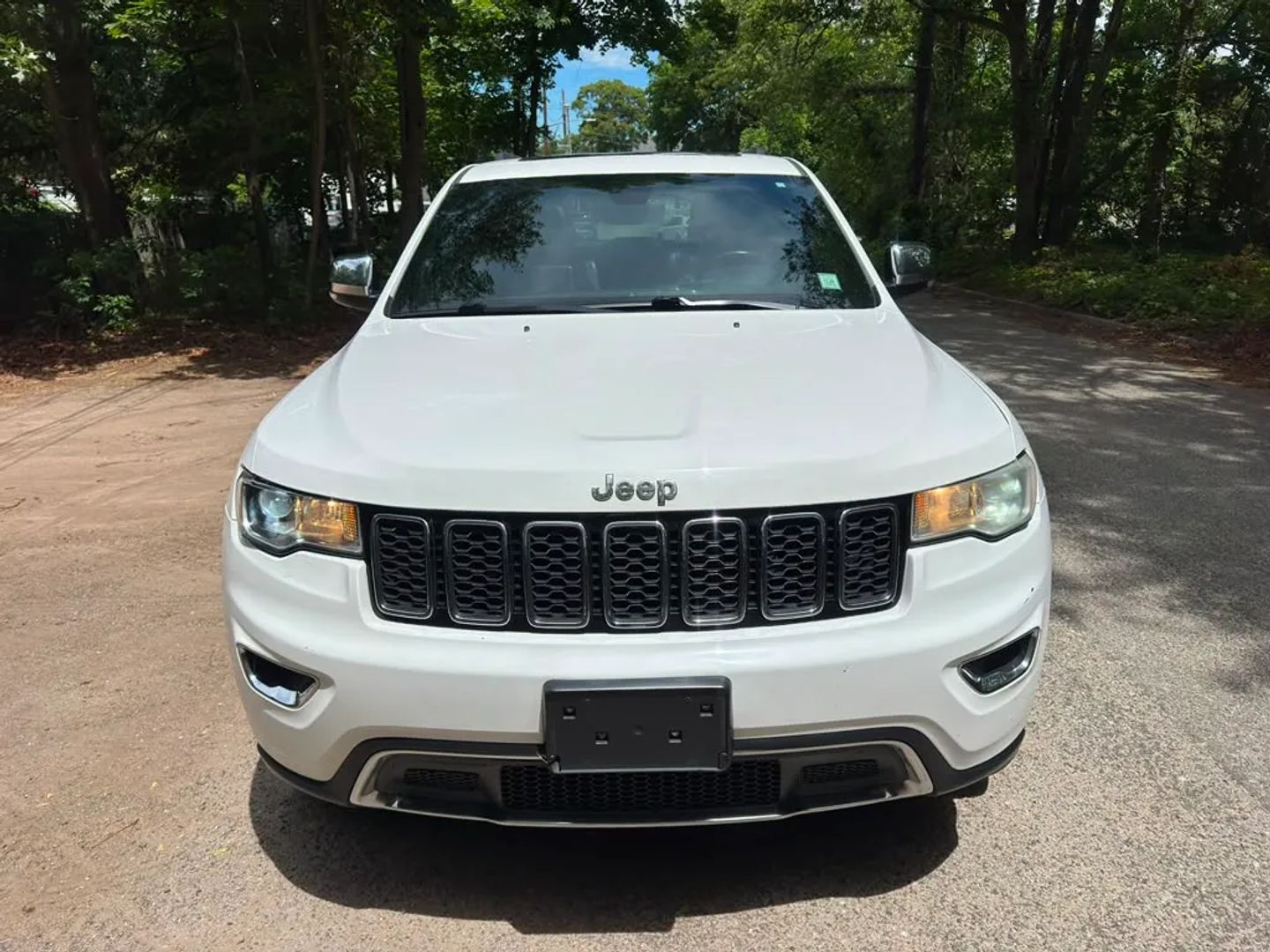 jeep grand cherokee 2017 1C4RJFBG9HC876707 image jeep grand cherokee 2017 1C4RJFBG9HC876707 image